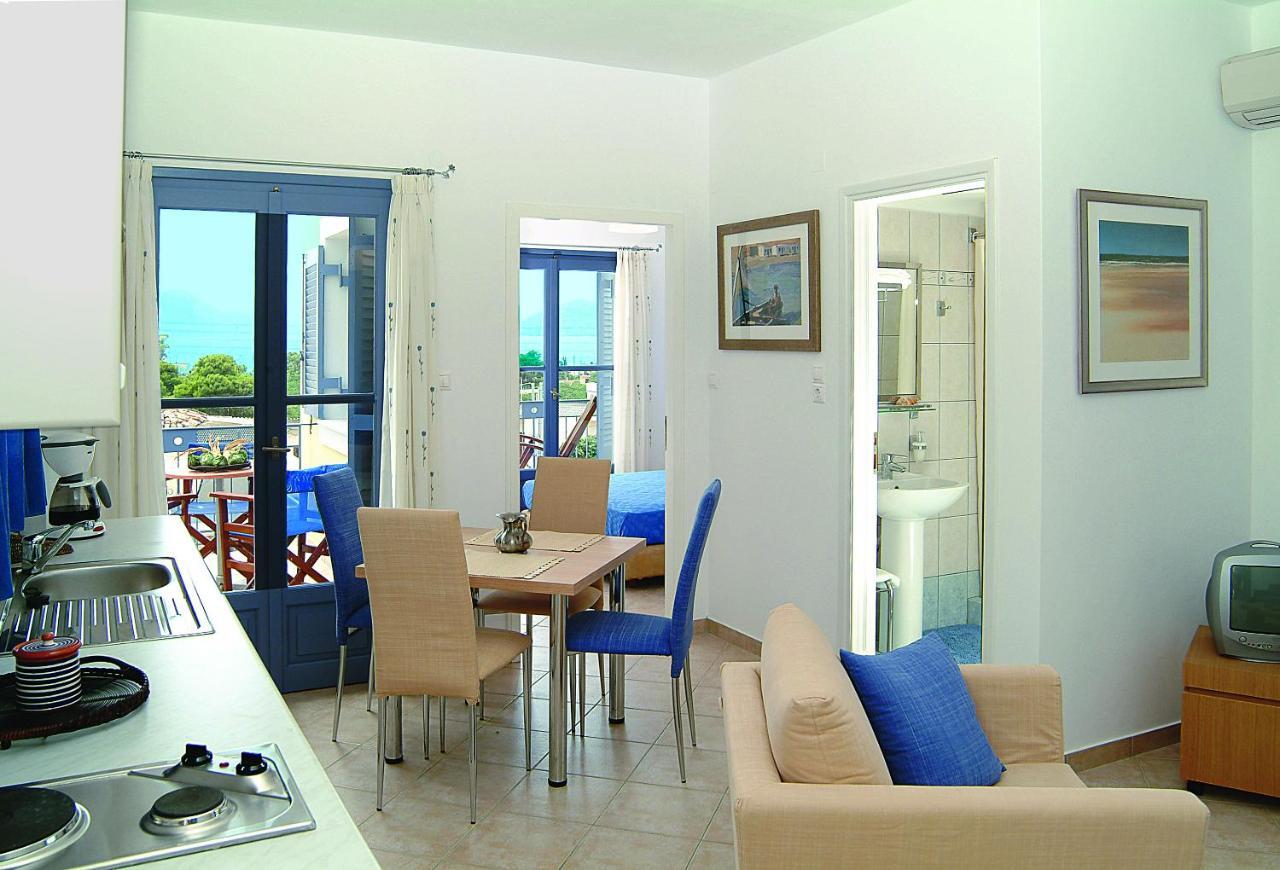 Fistikies Holiday Apartments Aegina الغرفة الصورة