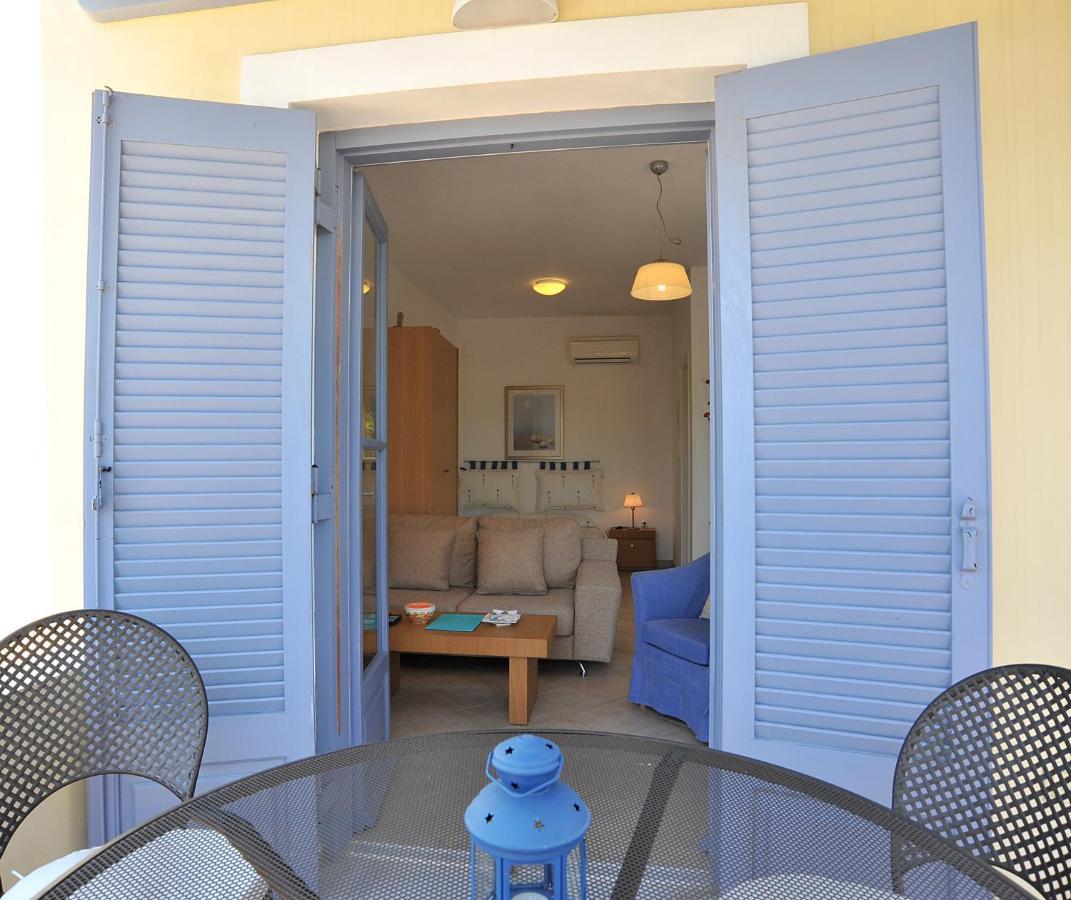 Fistikies Holiday Apartments Aegina الغرفة الصورة